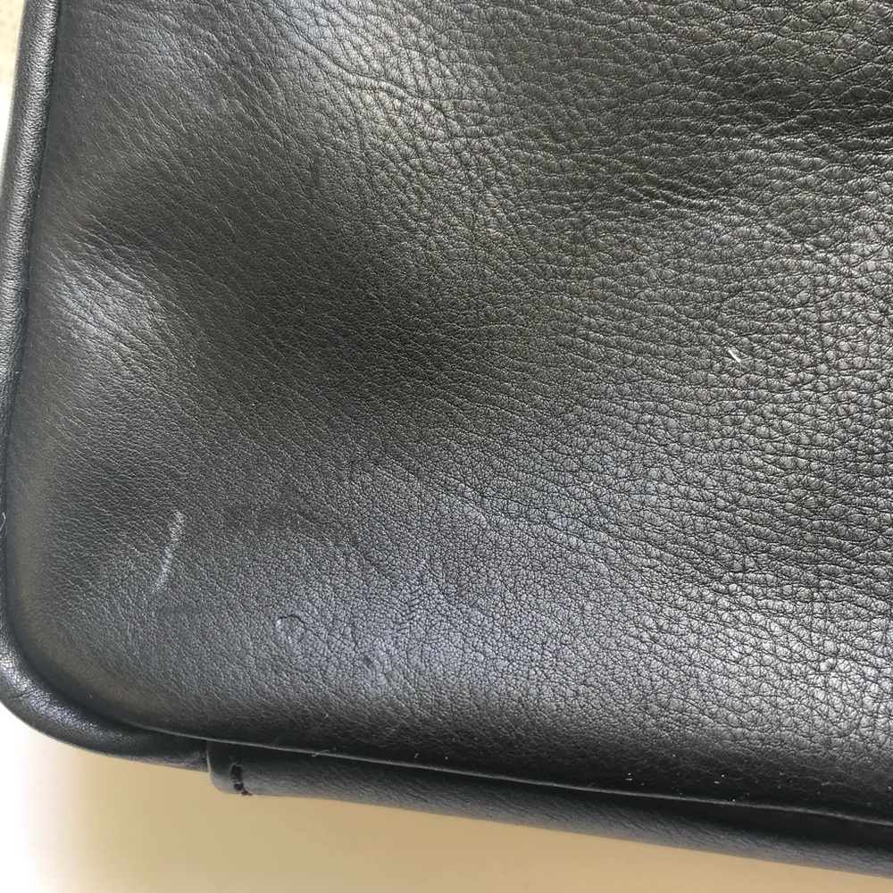 Kelsi Dagger Crossbody - Picture 5 of 6